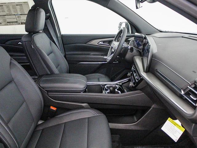 new 2025 Chevrolet Traverse car, priced at $40,495
