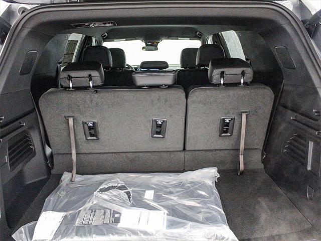 new 2025 Chevrolet Traverse car, priced at $40,495
