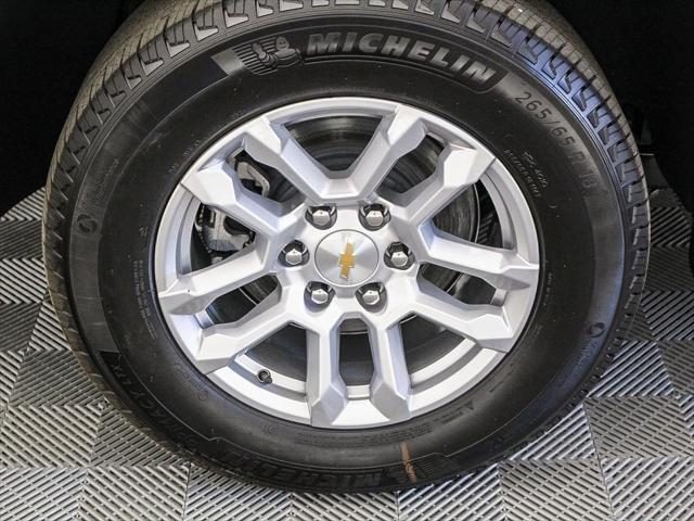 new 2025 Chevrolet Suburban car, priced at $61,495
