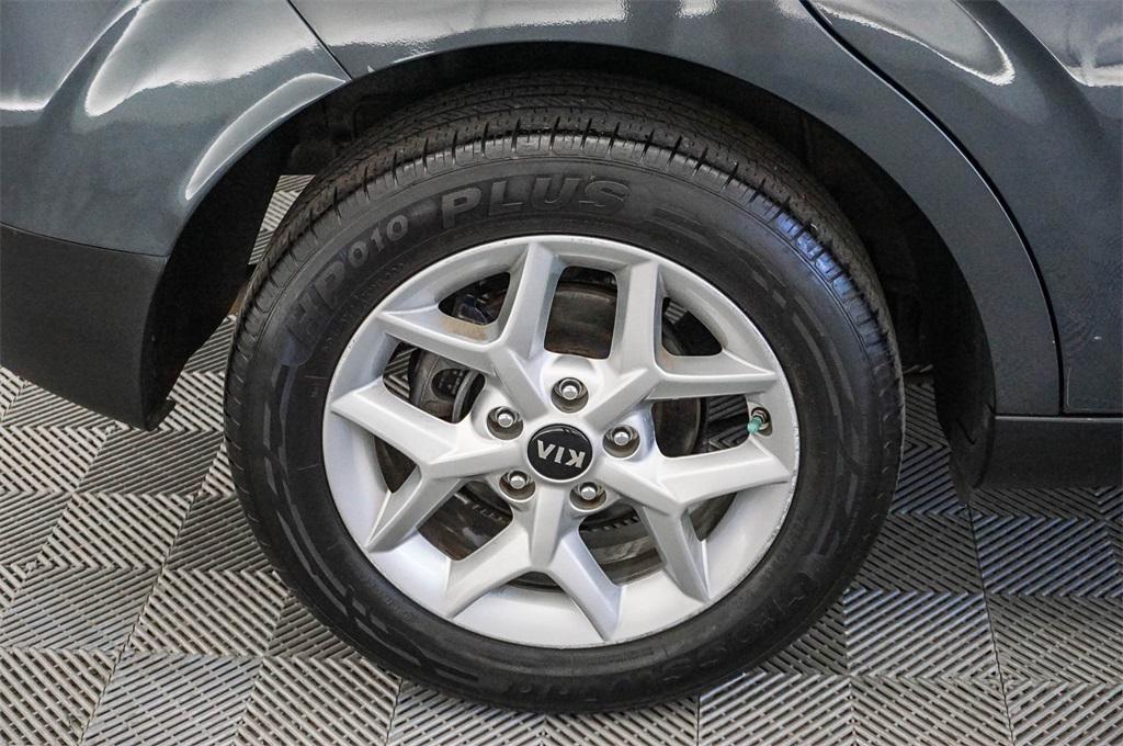 used 2021 Kia Soul car, priced at $13,998