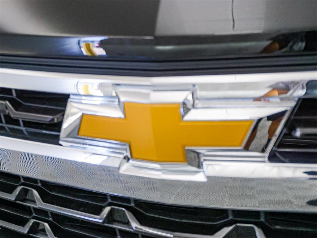 new 2025 Chevrolet Silverado 1500 car, priced at $43,050