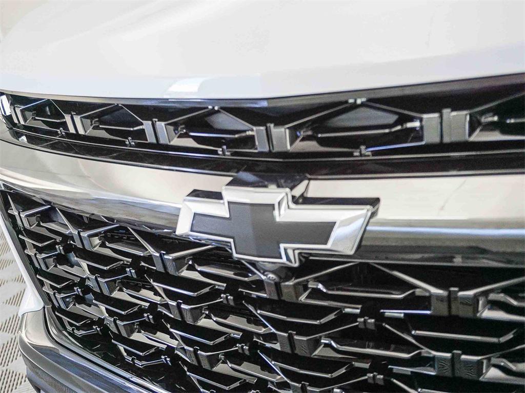 new 2026 Chevrolet Traverse car, priced at $55,997