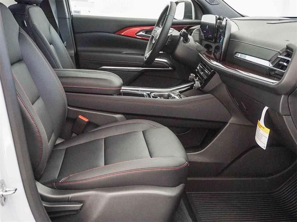 new 2026 Chevrolet Traverse car, priced at $55,997