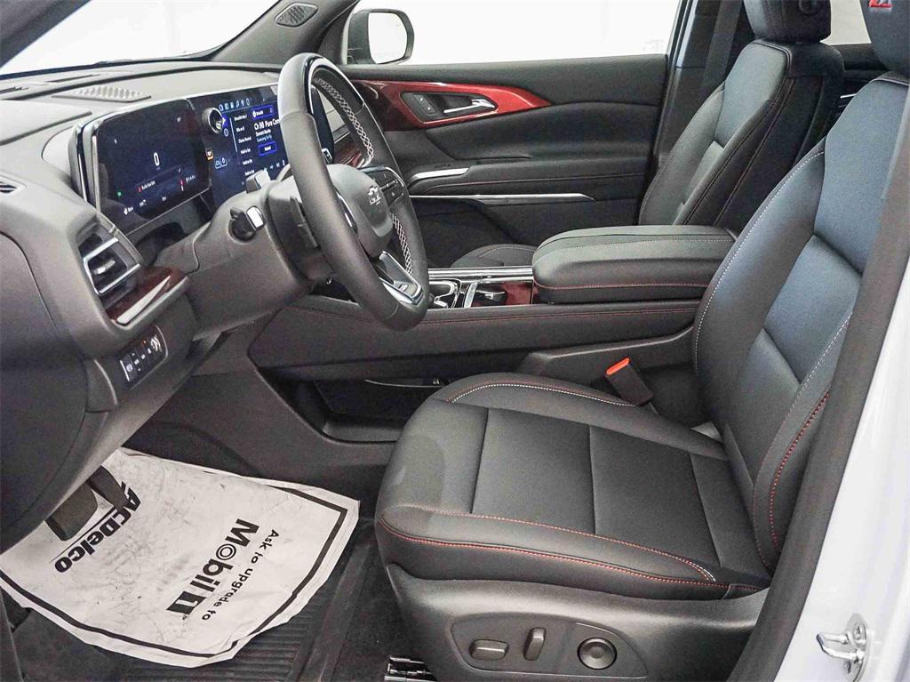 new 2026 Chevrolet Traverse car, priced at $55,997