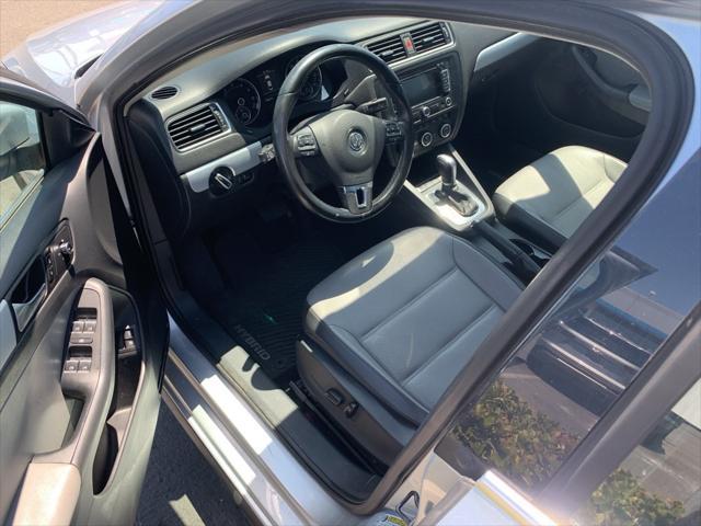 used 2014 Volkswagen Jetta Hybrid car, priced at $9,868