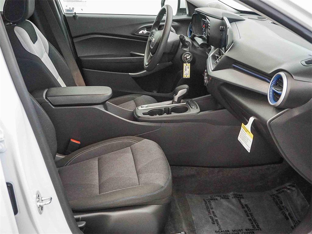used 2025 Chevrolet Trax car, priced at $22,995