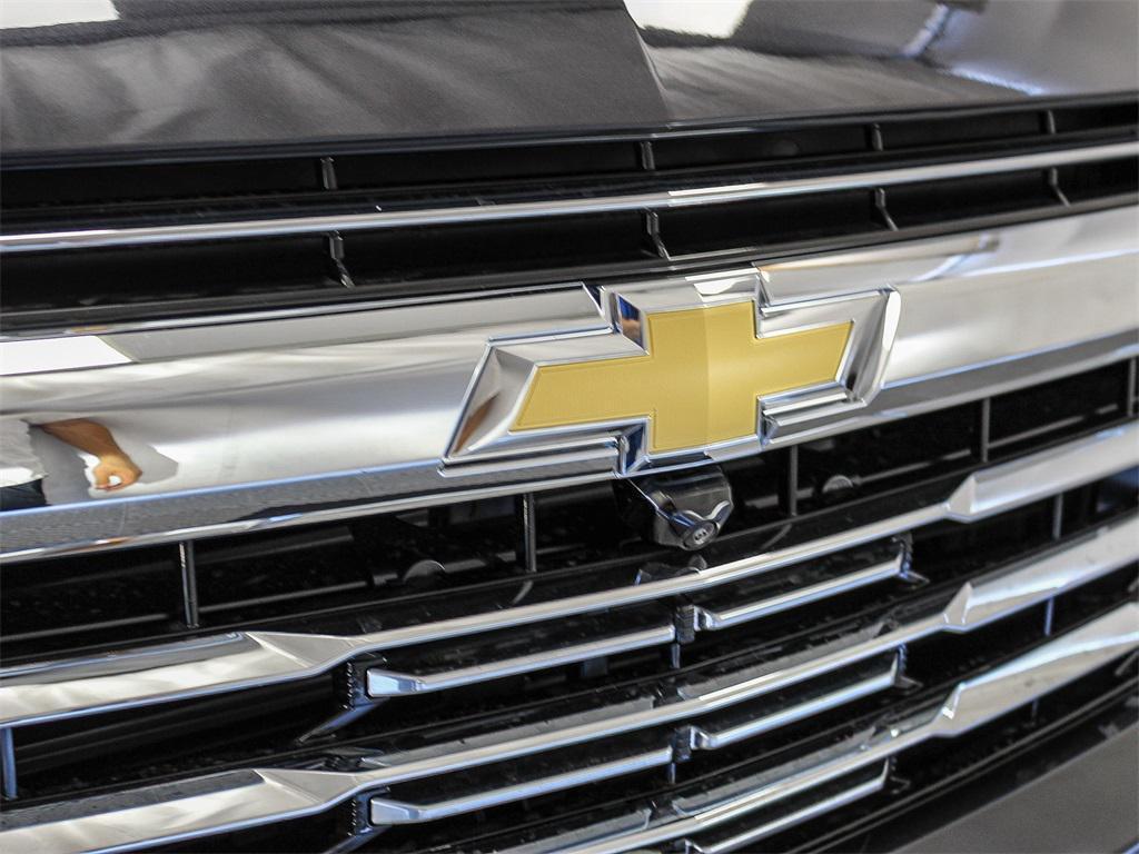new 2025 Chevrolet Suburban car, priced at $75,815