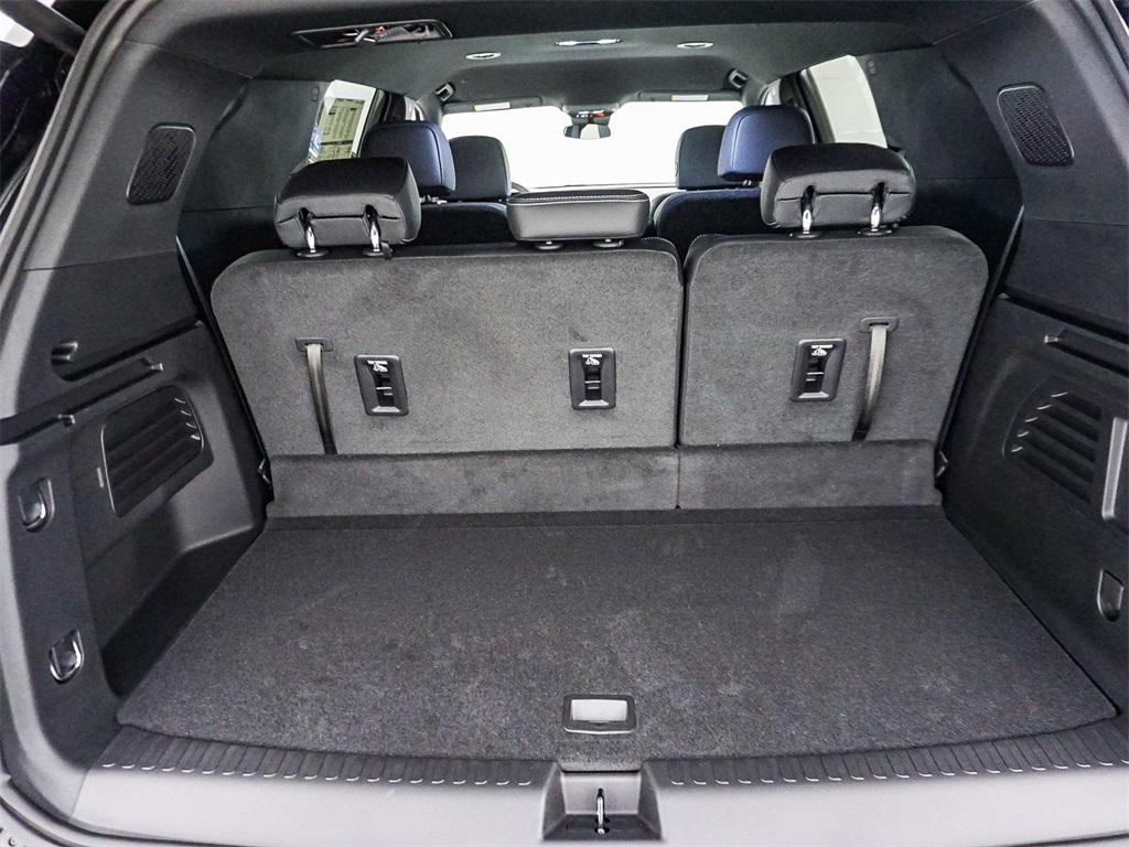 new 2025 Chevrolet Traverse car, priced at $38,810