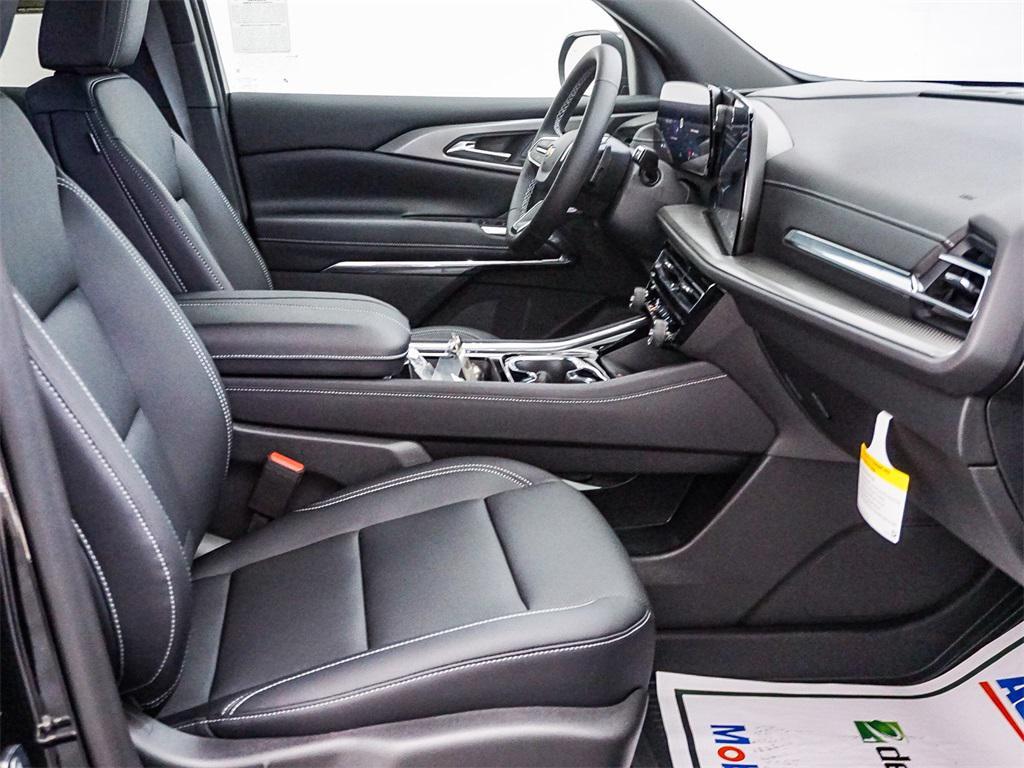 new 2025 Chevrolet Traverse car, priced at $38,810