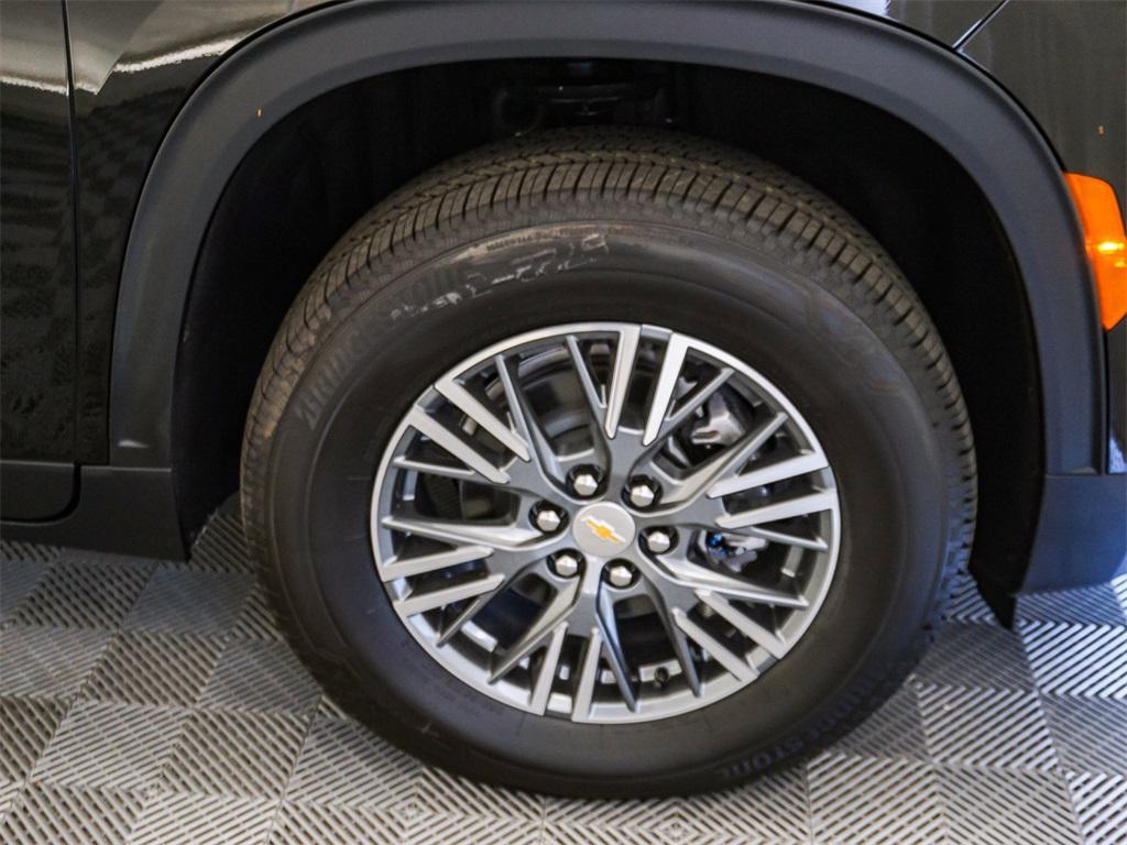 new 2025 Chevrolet Traverse car, priced at $38,810