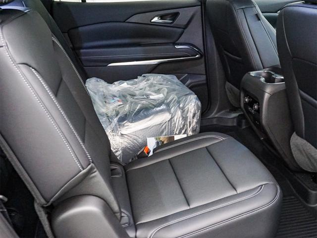 new 2025 Chevrolet Traverse car, priced at $43,810