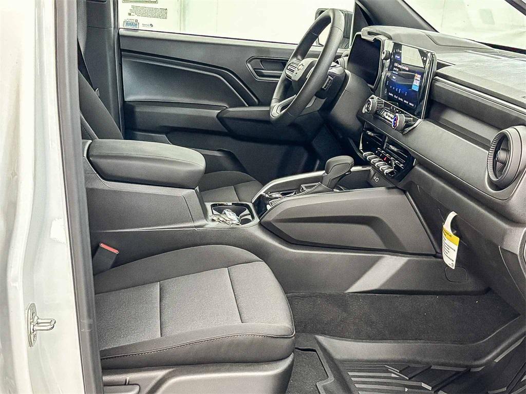 new 2026 Chevrolet Colorado car, priced at $31,000