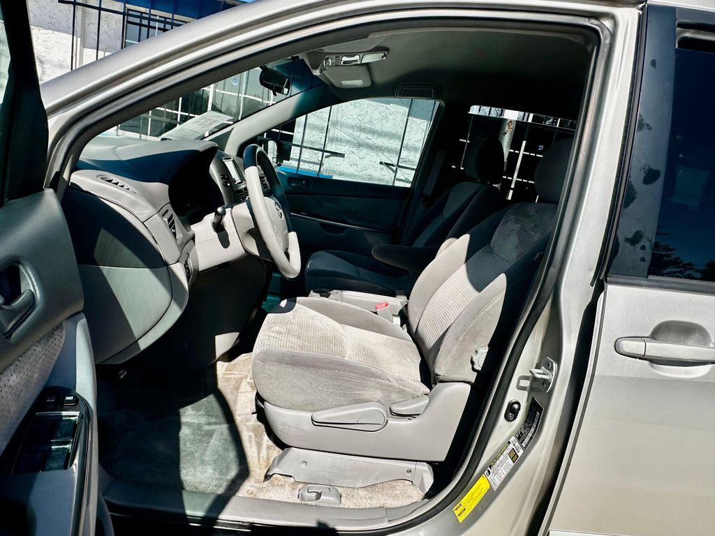 used 2007 Toyota Sienna car, priced at $8,995