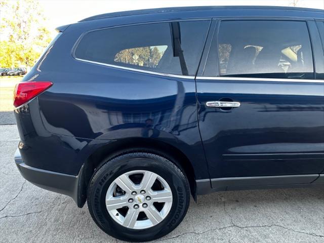 used 2011 Chevrolet Traverse car, priced at $9,500