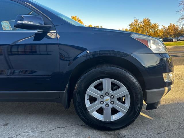 used 2011 Chevrolet Traverse car, priced at $9,500