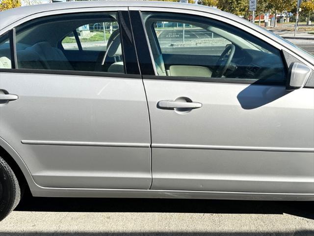 used 2007 Ford Fusion car, priced at $7,500