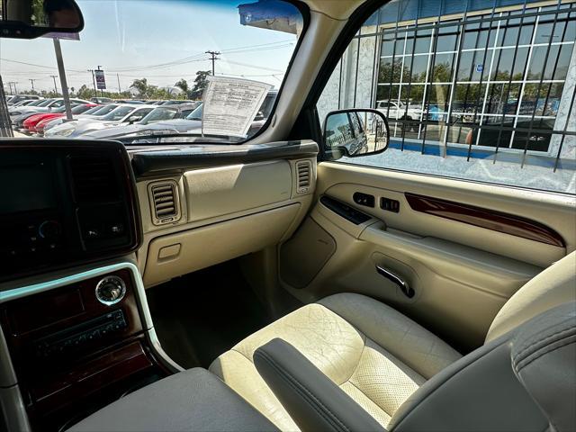 used 2006 Cadillac Escalade car, priced at $10,995