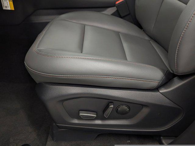 new 2025 Ford Explorer car, priced at $49,338