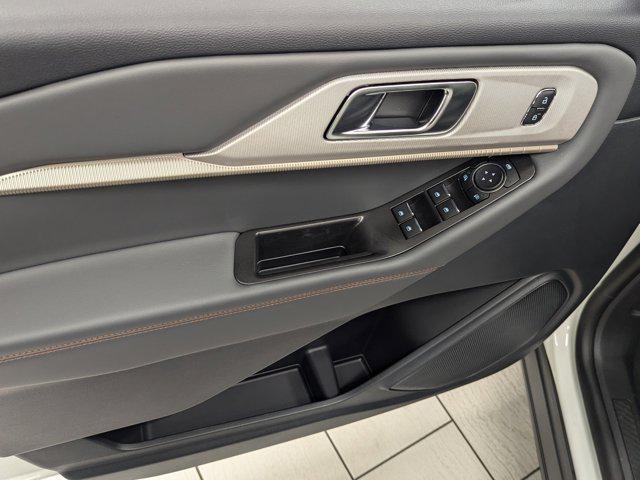 new 2025 Ford Explorer car, priced at $47,193