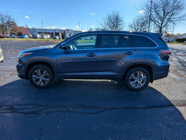 used 2015 Toyota Highlander car, priced at $19,499