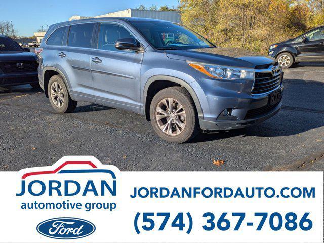 used 2015 Toyota Highlander car, priced at $19,499