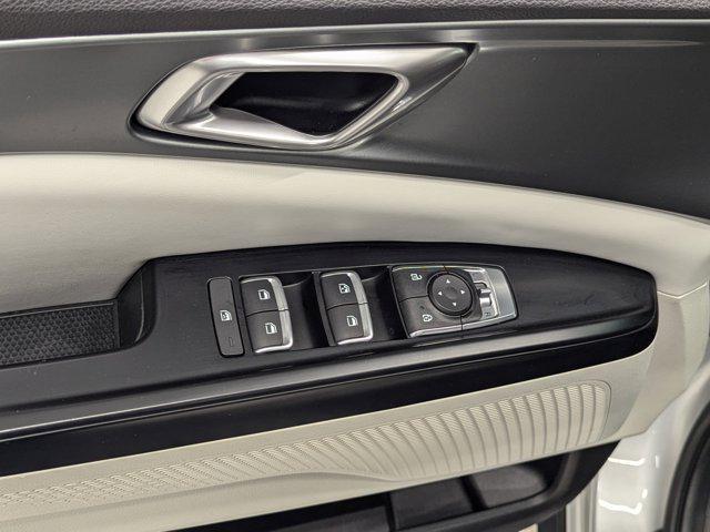 used 2022 Kia Carnival car, priced at $28,998