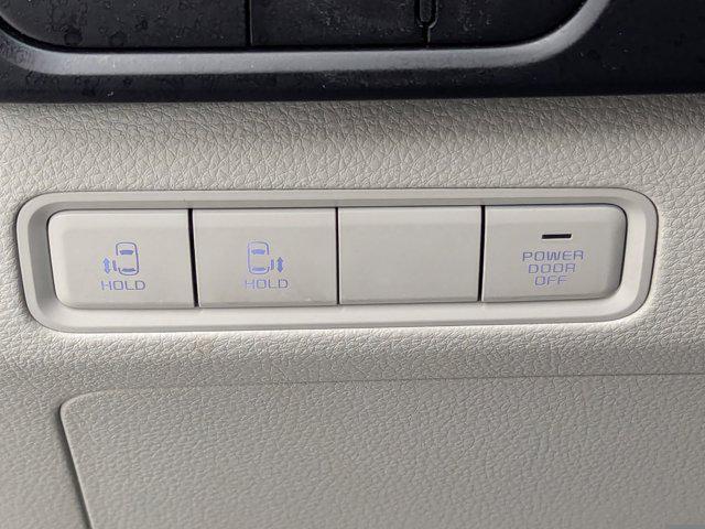 used 2022 Kia Carnival car, priced at $28,998