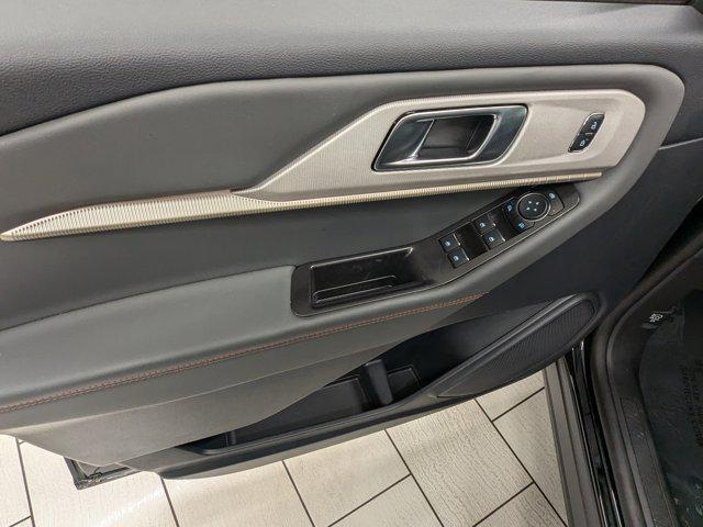 new 2025 Ford Explorer car, priced at $43,903
