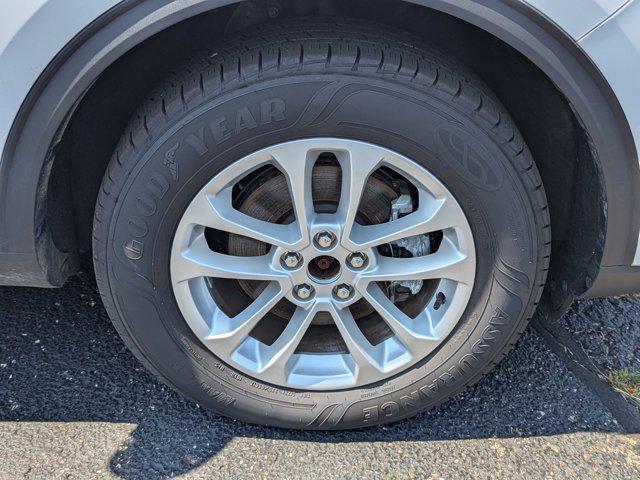 used 2022 Ford Escape car, priced at $20,999