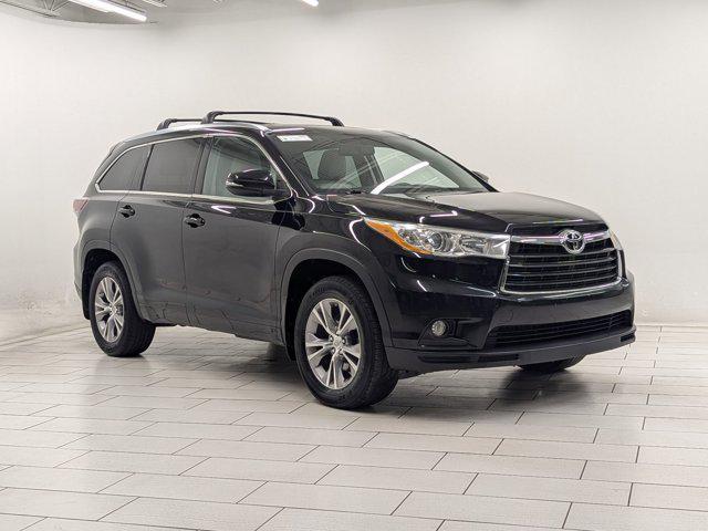used 2014 Toyota Highlander car, priced at $9,999