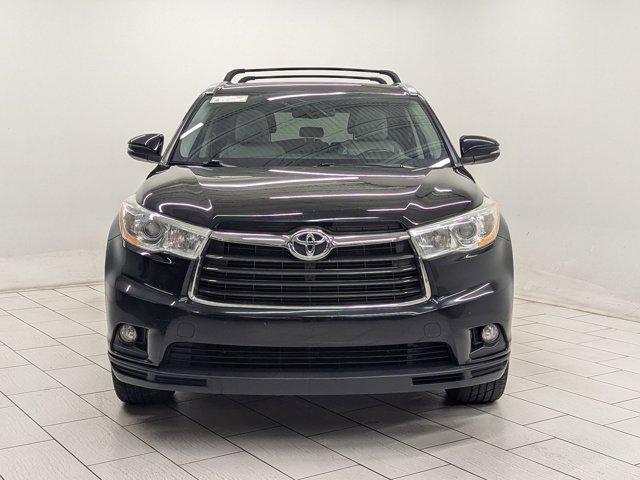 used 2014 Toyota Highlander car, priced at $9,999