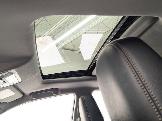 used 2019 Toyota Highlander car, priced at $26,499