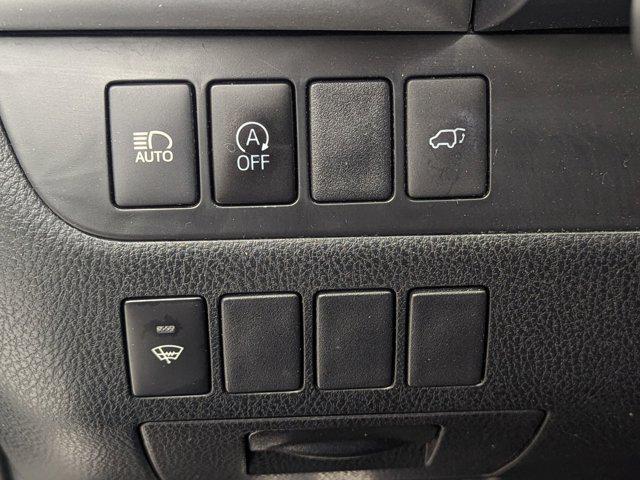 used 2019 Toyota Highlander car, priced at $26,499