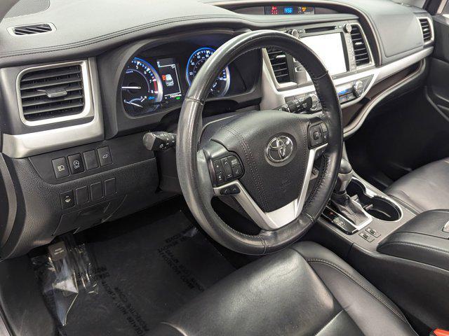 used 2019 Toyota Highlander car, priced at $26,499