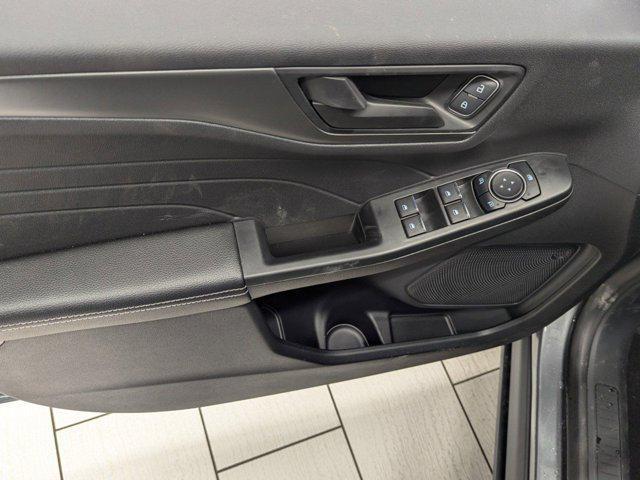 new 2025 Ford Escape car, priced at $31,032