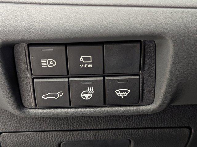 used 2022 Toyota Highlander car, priced at $39,999