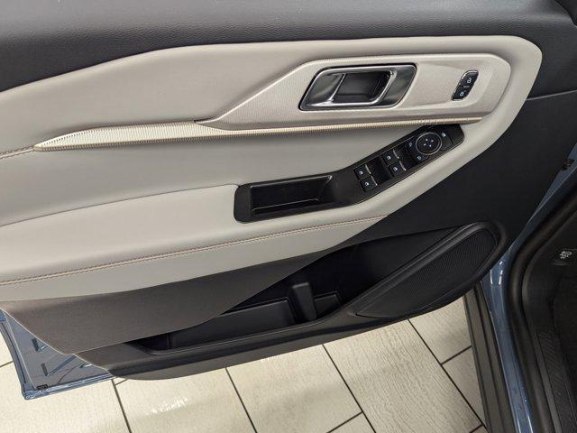 new 2025 Ford Explorer car, priced at $45,278