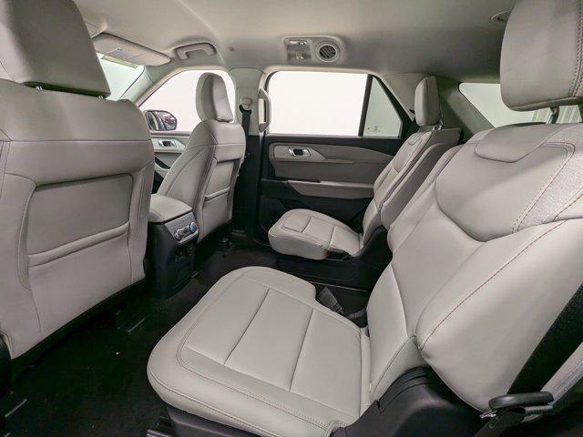 new 2025 Ford Explorer car, priced at $45,278