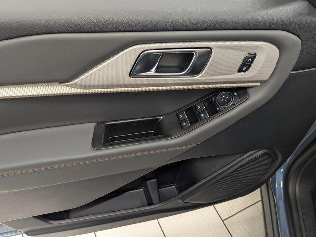 new 2025 Ford Explorer car, priced at $48,680