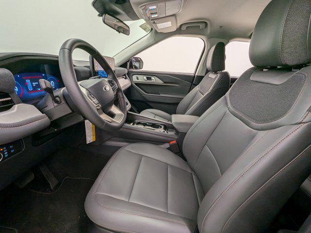 new 2025 Ford Explorer car, priced at $45,796