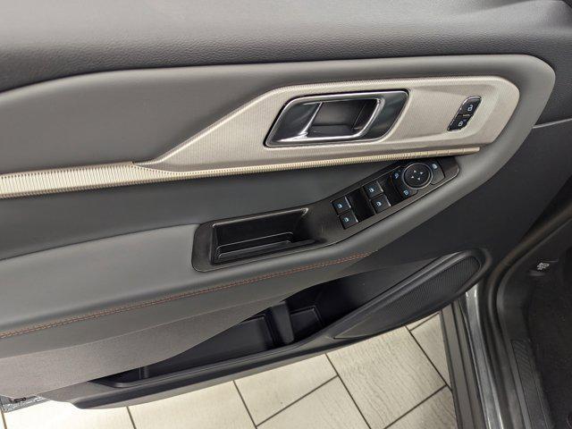 new 2025 Ford Explorer car, priced at $48,185