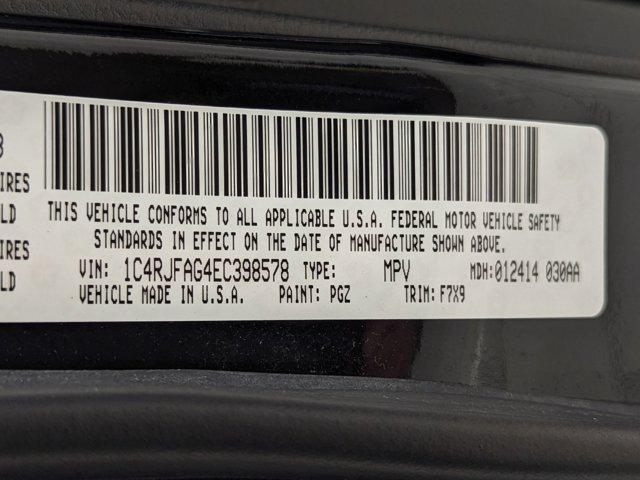 used 2014 Jeep Grand Cherokee car, priced at $8,597
