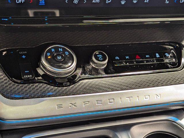 new 2025 Ford Expedition car, priced at $81,416