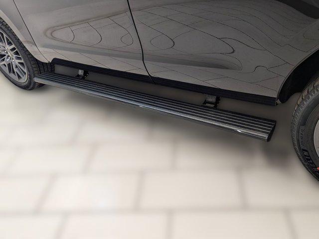 new 2025 Ford Expedition car, priced at $81,416