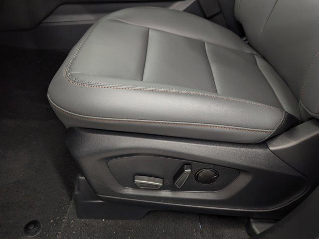 new 2025 Ford Explorer car, priced at $48,680