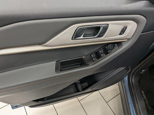 new 2025 Ford Explorer car, priced at $48,680