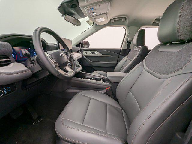 new 2025 Ford Explorer car, priced at $48,680
