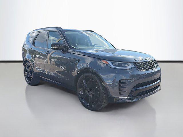 new 2025 Land Rover Discovery car, priced at $81,543