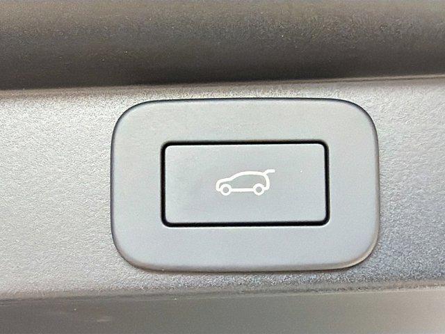 new 2025 Land Rover Range Rover car, priced at $128,555