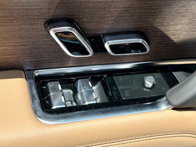 new 2025 Land Rover Range Rover car, priced at $132,655